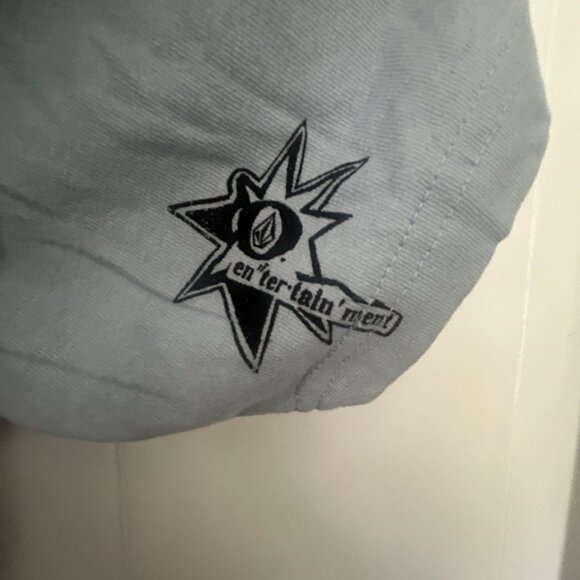 NWT- Men's Volcom Tshirt XL - Picture 3 of 5